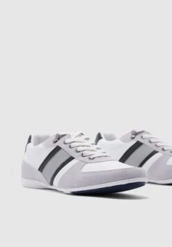 Easy Steps Sales -Easy Steps Sales 2 zoom desktop 372