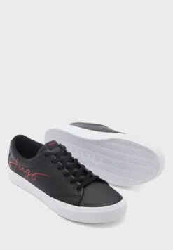 Hugo Essential Low Top Sneakers 6 Hugo Essential Low Top Sneakers -Easy Steps Sales 3 zoom desktop 188