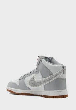 Nike Dunk Hi Retro University -Easy Steps Sales 3 zoom desktop 244