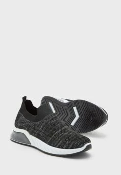 Knitted Slip Ons -Easy Steps Sales 3 zoom desktop 407