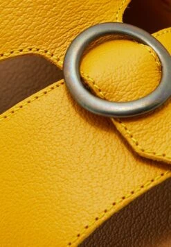 Haa Arabian Sandals -Easy Steps Sales 4 zoom desktop 123