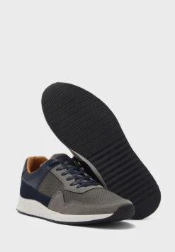 Perforated Casual Sneakers 8 Perforated Casual Sneakers -Easy Steps Sales 4 zoom desktop 228