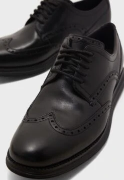 Cole Haan Casual Lace Ups -Easy Steps Sales 4 zoom desktop 380