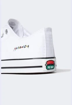 DeFacto Friends Print Lace Up Trainers -Easy Steps Sales 6 zoom desktop 76